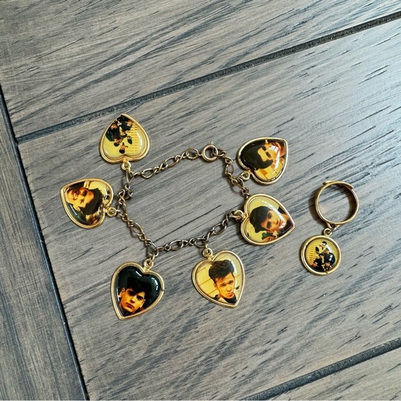 Vintage New Kids on the Block heart picture charm bracelet with matching ring - Picture 1 of 4
